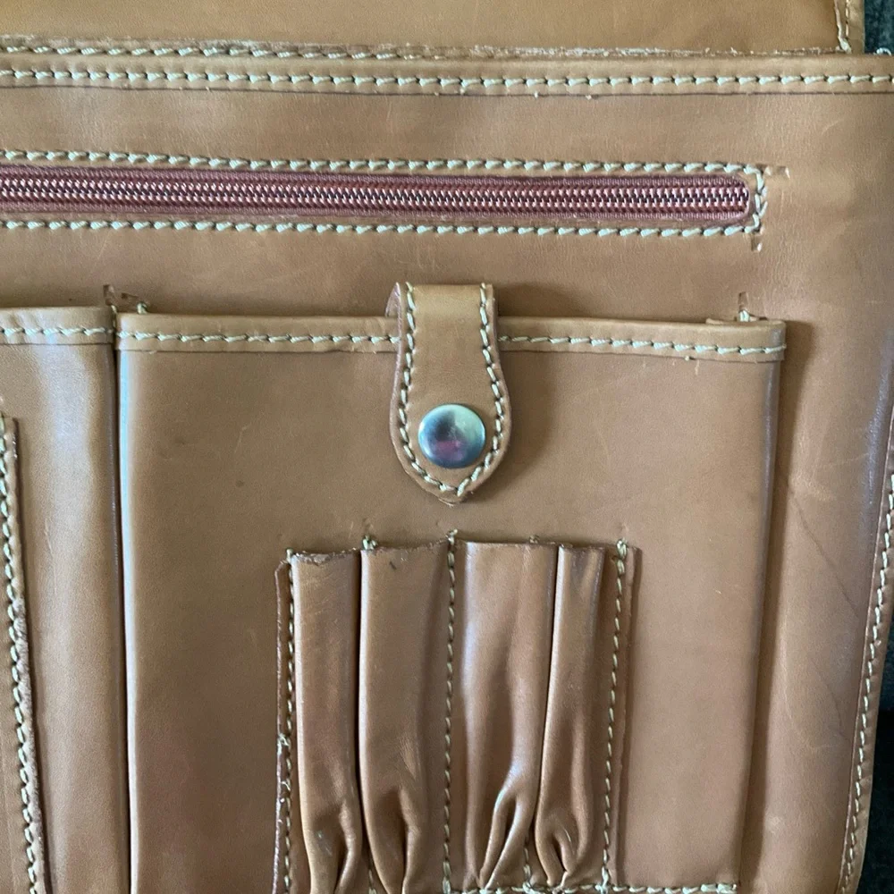 Pre-owned Vintage softside caramel leather made in Italy Briefcase 💼